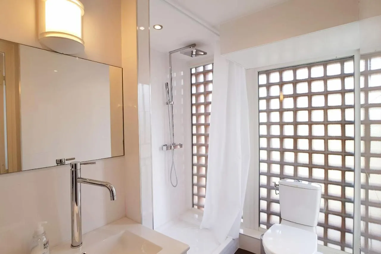 4-Room Apartment With Terrace & Sea View 5-Minute Walk To The Beach Cannes France