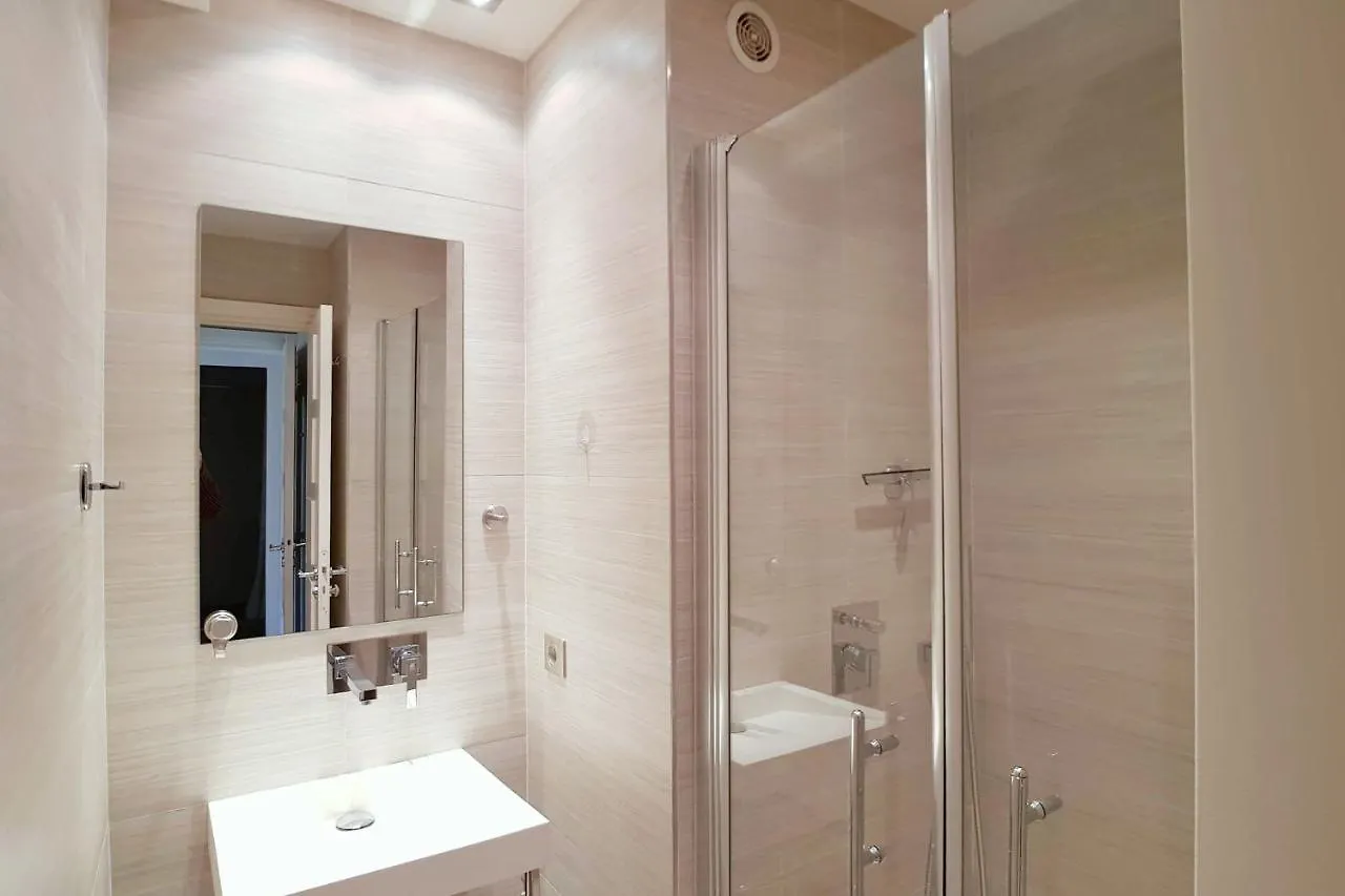4-Room Apartment With Terrace & Sea View 5-Minute Walk To The Beach Cannes 0*,